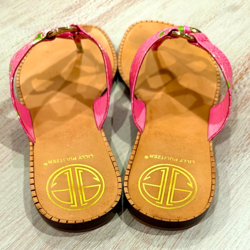 Lilly Pulitzer via Palm Beach leather thong sandal. - Picture 4 of 9